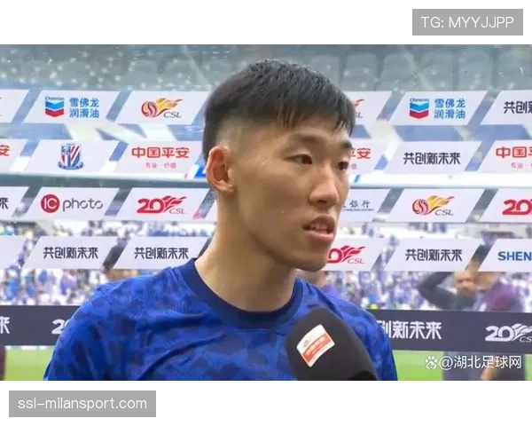 朱辰杰解围动作吃力 申花国脚中卫体能分配出现问题 朱辰杰解围动作吃力 申花国脚中卫体能分配出现问题