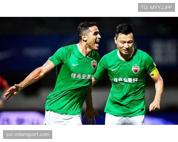 吉鲁因莫比莱等老将压阵,经验传承成保级争冠关键变量 吉鲁因莫比莱等老将压阵,经验传承成保级争冠关键变量
